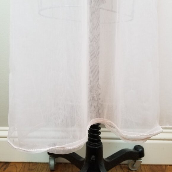 Pretty Vintage 1950's Long Chiffon Pale Pink Robe with Lace Detail - Picture 11 of 11